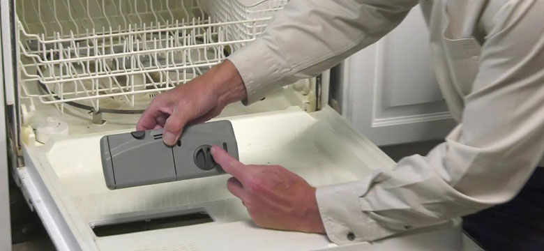 خرابی محفظه مواد شوینده علت تمیز نشستن ظرفشویی