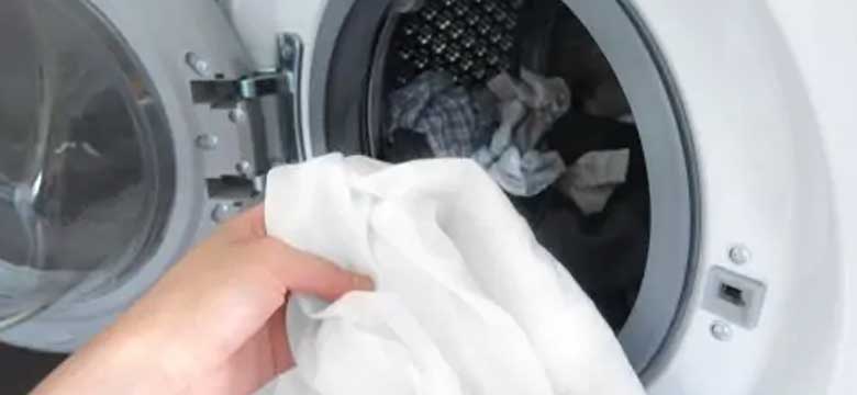 استفاده از شوینده مناسب برای شستن پرده